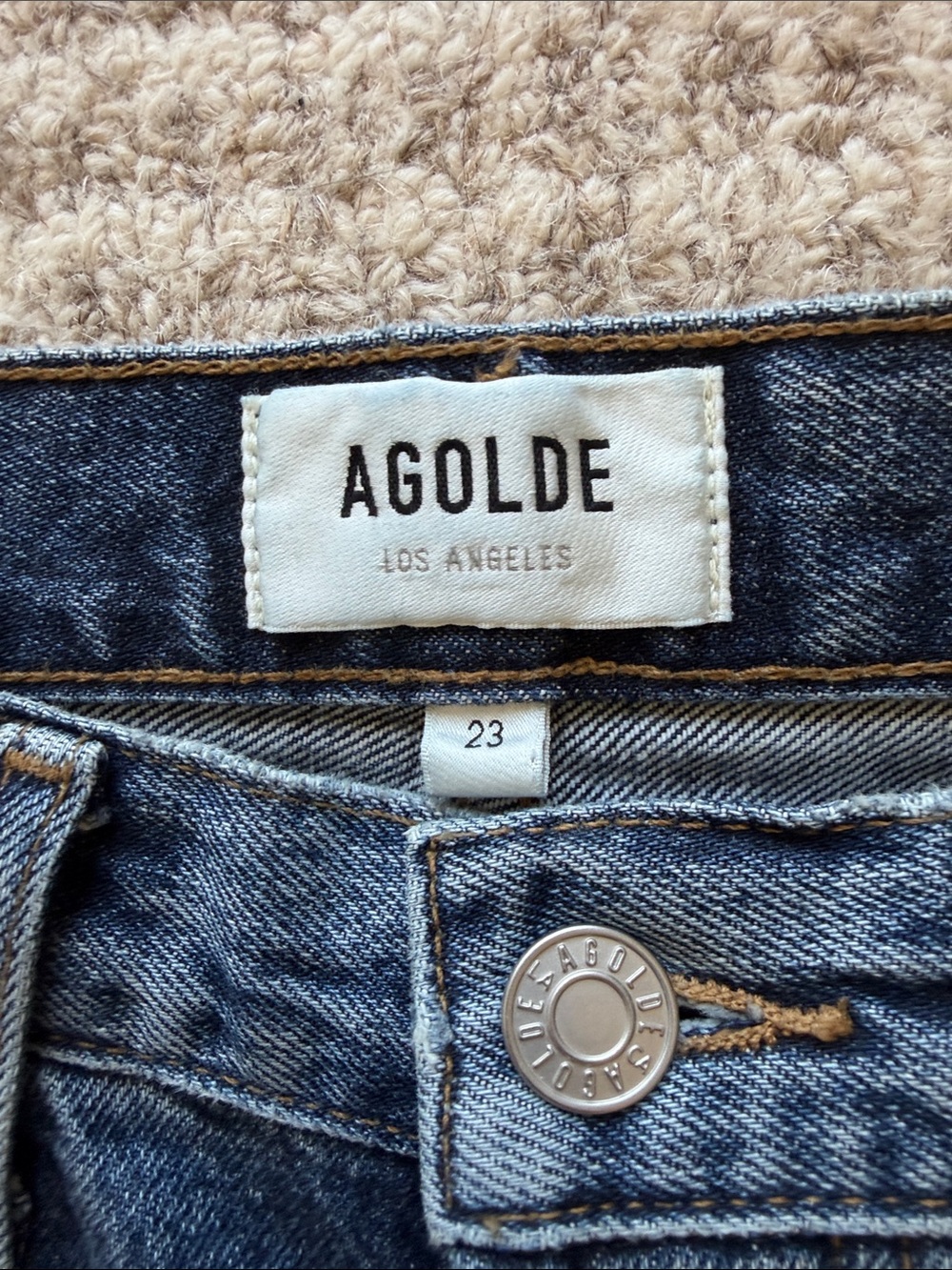 Agolde Dame High-Rise Wide-Leg Jeans in Medium Blue Wash - Picture 2 of 7